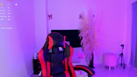 Snapshot of gemma_rose_ chatting on January 13, 2026, 4:07 am online show from January 13, 2026, 4:07 am