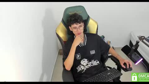 Snapshot of gendo_05 chatting on July 9, 2026, 9:52 pm GENDO online show from July 9, 2026, 9:52 pm