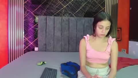 gendy_lovers online show from June 25, 2026, 2:43 pm