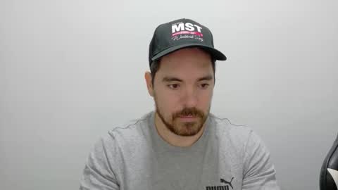 genesis_wb online show from November 19, 2025, 2:11 am