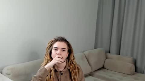 Snapshot of gennygadley chatting on March 25, 2026, 10:43 am Emily online show from March 25, 2026, 10:43 am