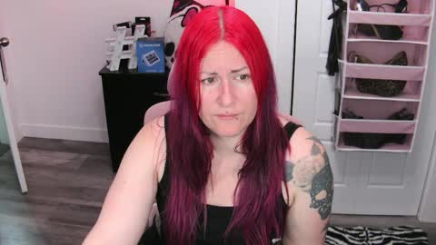 Genny Rock   and  online show from May 25, 2026, 4:13 pm