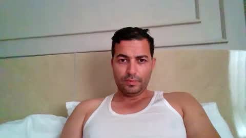 Snapshot of genteldevil chatting on October 18, 2025, 10:27 am genteldevil online show from October 18, 2025, 10:27 am