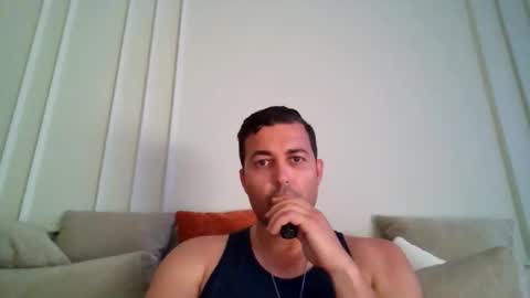 genteldevil online show from May 31, 2026, 2:57 pm