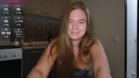 Snapshot of gentle_sasha chatting on October 20, 2025, 8:20 pm Sasha online show from October 20, 2025, 8:20 pm