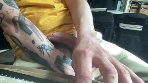 Snapshot of gentle_stranger chatting on May 2, 2026, 2:22 pm Gentle Stranger online show from May 2, 2026, 2:22 pm