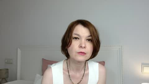 Elena online show from May 29, 2026, 12:03 pm