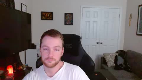 Snapshot of genuinedge chatting on October 4, 2025, 5:05 am genuinedge online show from October 4, 2025, 5:05 am