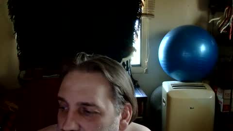 geoffbmn online show from May 1, 2026, 11:09 pm