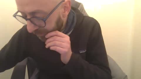 Snapshot of geon2xx chatting on January 29, 2025, 7:00 pm Geon online show from January 29, 2025, 7:00 pm