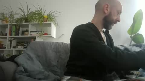 Snapshot of geon2xx chatting on September 26, 2025, 10:08 am Geon online show from September 26, 2025, 10:08 am