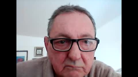 Snapshot of georg1412 chatting on April 13, 2026, 11:37 am georg1412 online show from April 13, 2026, 11:37 am