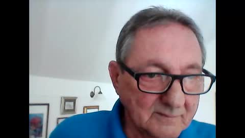 Snapshot of georg1412 chatting on May 22, 2026, 9:26 am georg1412 online show from May 22, 2026, 9:26 am