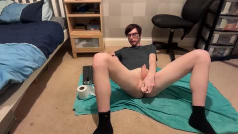 Snapshot of george5657 chatting on November 17, 2025, 10:37 pm George online show from November 17, 2025, 10:37 pm