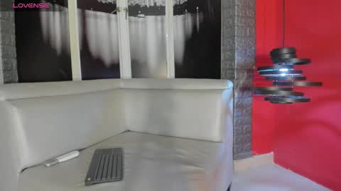 Snapshot of george_lancee chatting on October 3, 2025, 2:41 am G E O R G E online show from October 3, 2025, 2:41 am