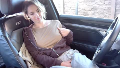 Melissa online show from April 5, 2026, 8:44 am
