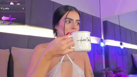 Snapshot of georginna_sins chatting on December 3, 2024, 4:03 am Kendal online show from December 3, 2024, 4:03 am