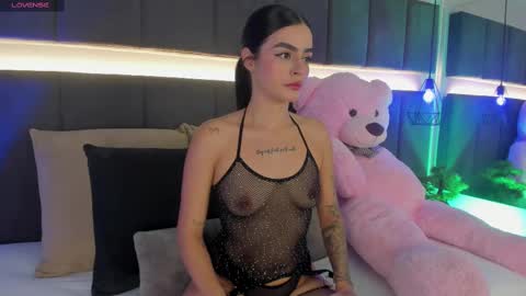 Snapshot of georginna_sins chatting on February 20, 2025, 10:37 pm Kendal online show from February 20, 2025, 10:37 pm