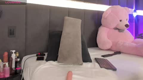 Snapshot of georginna_sins chatting on March 10, 2025, 11:49 pm Kendal online show from March 10, 2025, 11:49 pm