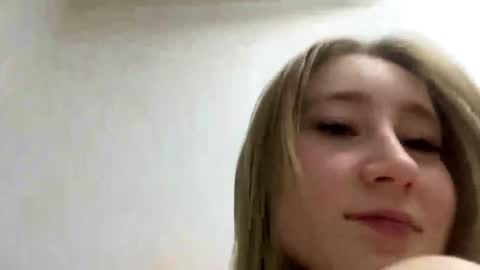 Snapshot of geralynprogacz chatting on November 13, 2025, 7:57 pm Sofie online show from November 13, 2025, 7:57 pm