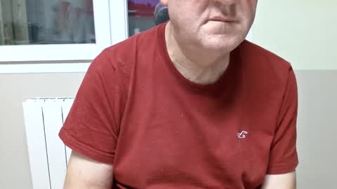 gerardlp131313 online show from May 23, 2026, 7:40 pm