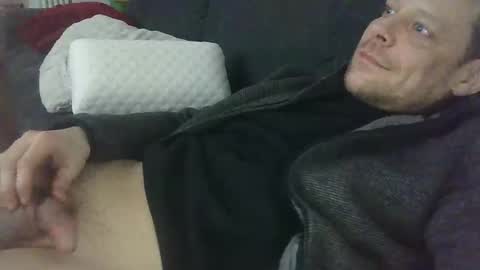 German33FFM1 online show from February 19, 2025, 6:00 am