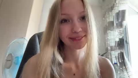 Sophie online show from July 24, 2026, 7:28 am