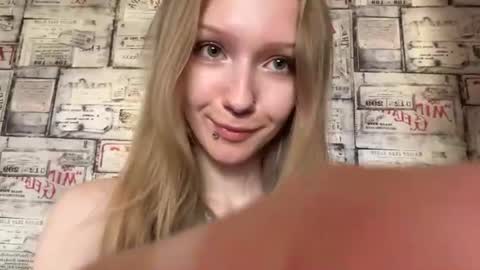 Sophie online show from July 29, 2026, 5:16 am