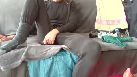 yessiyou online show from November 30, 2025, 12:09 pm