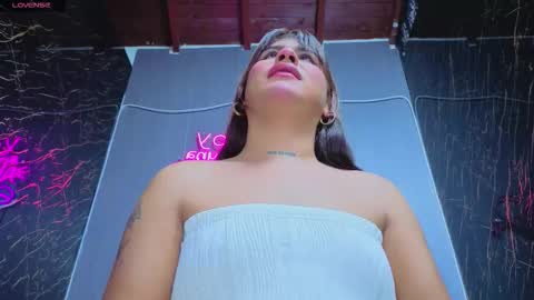 gewn2004 online show from December 17, 2025, 10:54 am