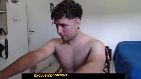 gferrari1996 online show from December 15, 2025, 4:33 pm