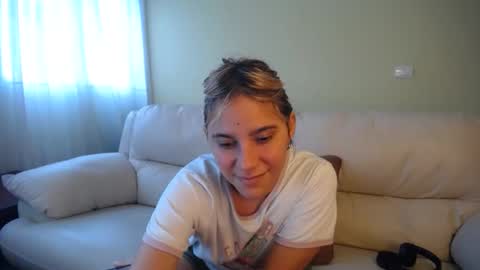 Snapshot of ggemas chatting on January 3, 2025, 2:40 pm ggemas online show from January 3, 2025, 2:40 pm