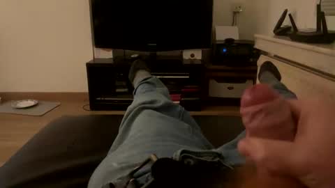 gginggerr online show from December 17, 2025, 11:00 pm