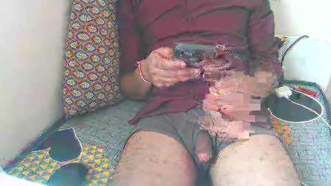 Snapshot of ggnstud chatting on January 24, 2025, 9:17 am Big Brown Cock online show from January 24, 2025, 9:17 am