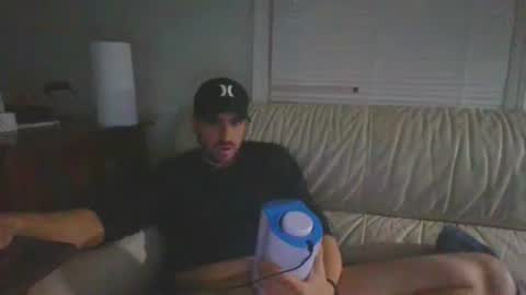 Snapshot of ghomps88 chatting on December 4, 2024, 11:19 am Gee online show from December 4, 2024, 11:19 am