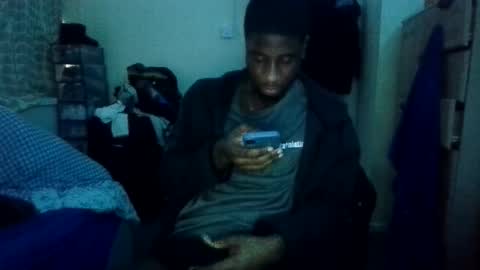 ghostingbigblack3 online show from January 15, 2026, 2:43 pm