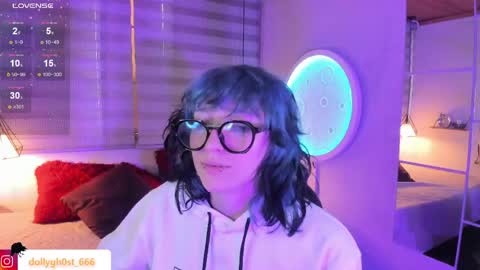 Allison  online show from June 3, 2026, 8:03 pm