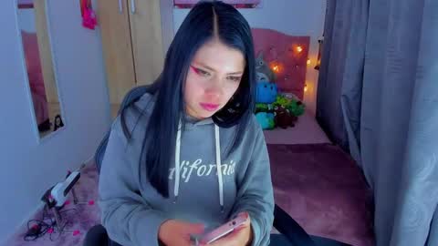 giaaaa   online show from December 20, 2024, 12:41 am