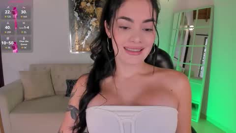 Gia Ferrera online show from October 28, 2025, 7:27 pm