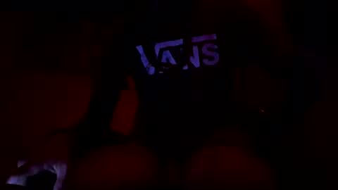 giancrivelli04 online show from October 1, 2025, 7:03 am