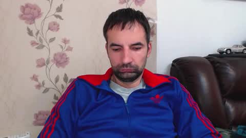 Gianni online show from November 17, 2025, 9:48 am