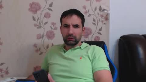 Gianni online show from December 17, 2025, 6:25 pm