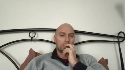 giannipaciotti online show from December 20, 2025, 2:02 pm