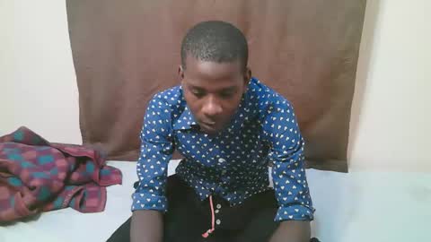 Snapshot of gians_ chatting on October 23, 2025, 3:44 pm gians  online show from October 23, 2025, 3:44 pm
