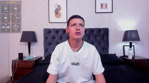 Snapshot of giax_ chatting on June 5, 2026, 8:47 pm Gia and Tx online show from June 5, 2026, 8:47 pm