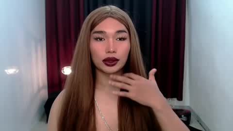 Snapshot of giaxxx01 chatting on December 27, 2024, 7:29 am Gia X online show from December 27, 2024, 7:29 am