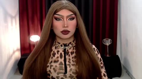 Snapshot of giaxxx01 chatting on February 2, 2025, 5:53 am Gia X online show from February 2, 2025, 5:53 am