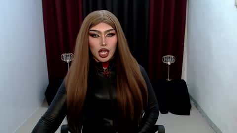 Snapshot of giaxxx01 chatting on February 19, 2025, 6:00 am Gia X online show from February 19, 2025, 6:00 am