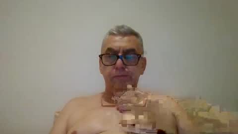 Snapshot of gigi1970 chatting on December 25, 2024, 11:20 pm gigi1970 online show from December 25, 2024, 11:20 pm