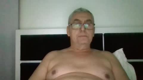 Snapshot of gigi1970 chatting on November 1, 2025, 2:30 pm gigi1970 online show from November 1, 2025, 2:30 pm